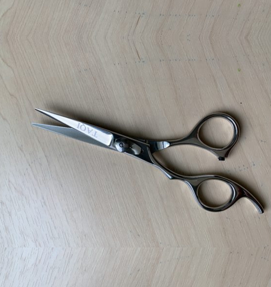 Left hand Scissors 5.5″
